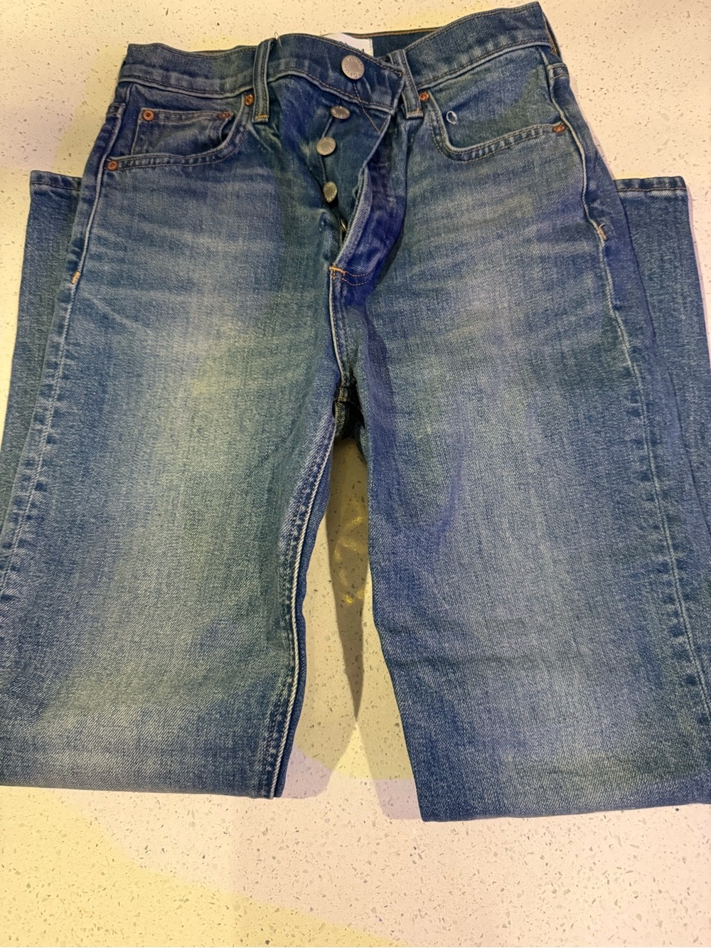 Aritzia Denim Forum Women’s Faded Blue Straight-Leg Jeans